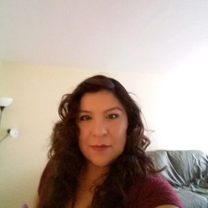 Meet your Posher, Cecilia